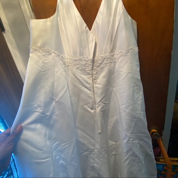 Plus size wedding dress - Picture 8 of 13